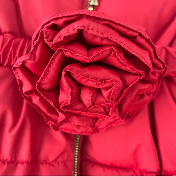 Kate Spade New York Toddler girl size 5 hooded Red Puffer Coat With Rosette - Picture 4 of 10